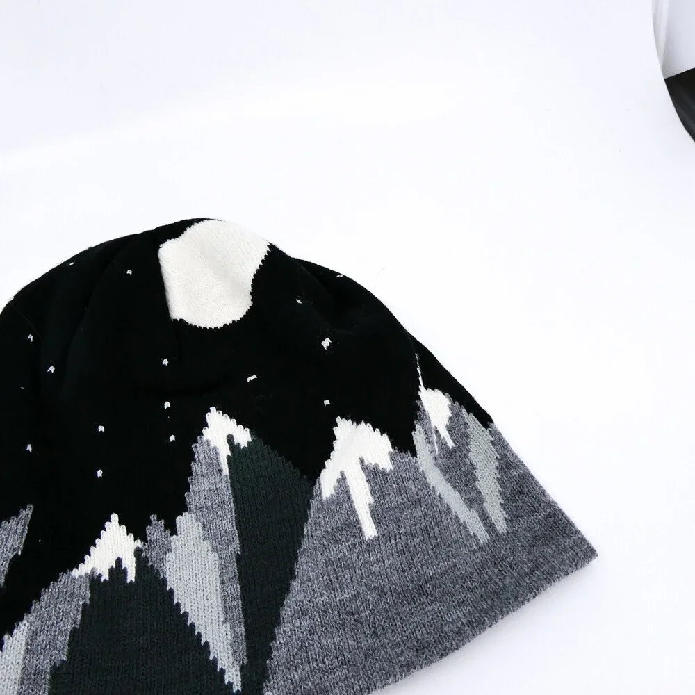 Yellowstone Club Hat YC Mens One Size Winter Beanie Cap Black Knit‎ Ouray Sport